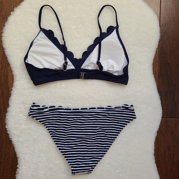 NWT Navy Striped Scalloped Cupshe Bikini - Picture 4 of 11